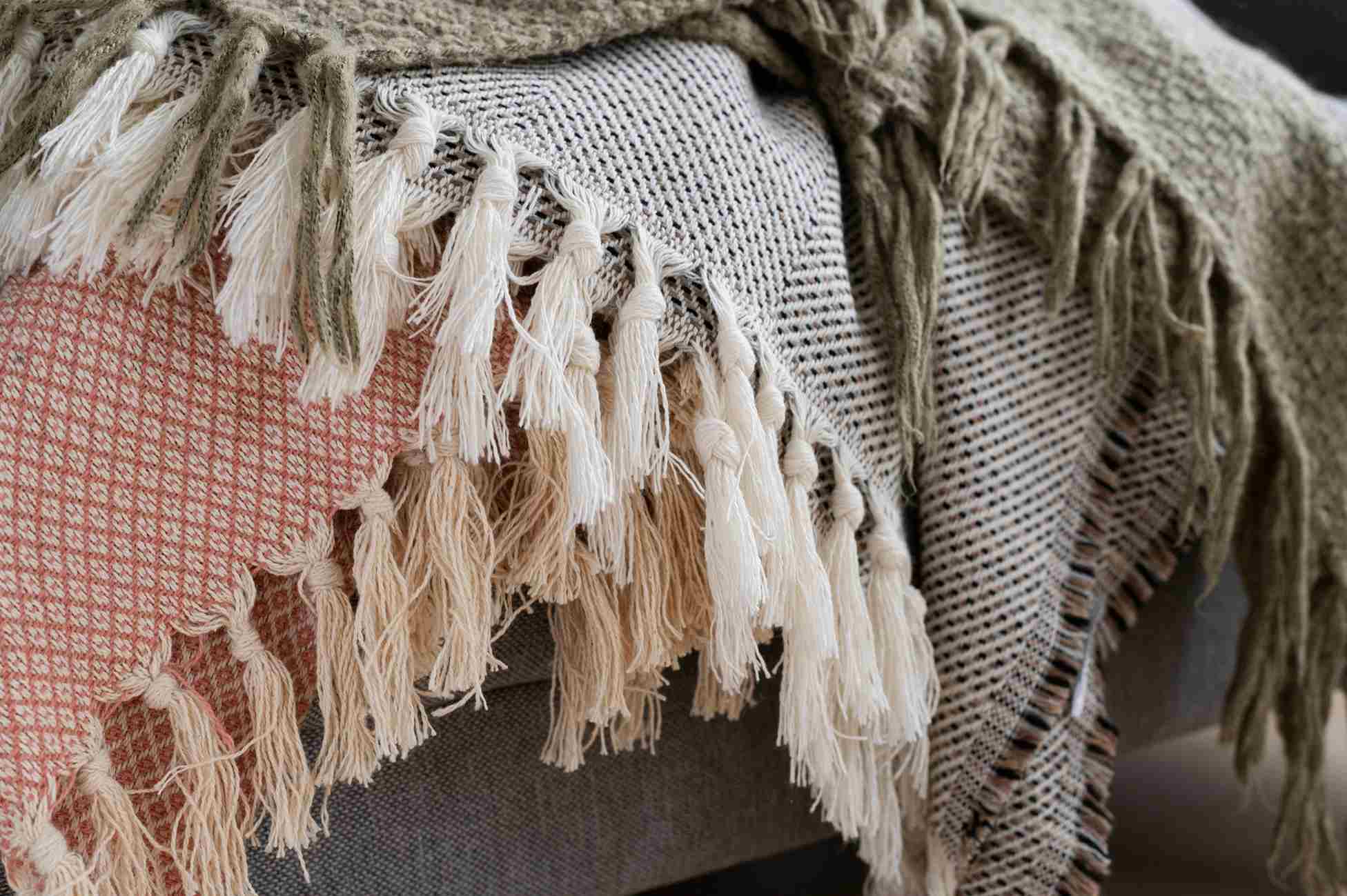 Wholesale Blankets from China: Ordering, Logistics and Price Comparison